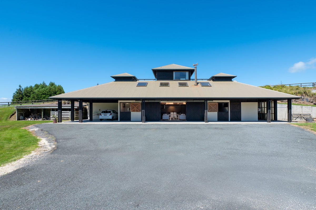 18 Scott Douglas Drive, Rotorua - Carousel 1