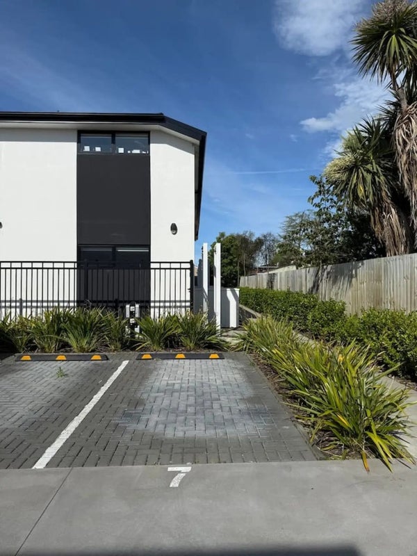 7/550 Barbadoes Street, Edgeware, Christchurch - Carousel 2