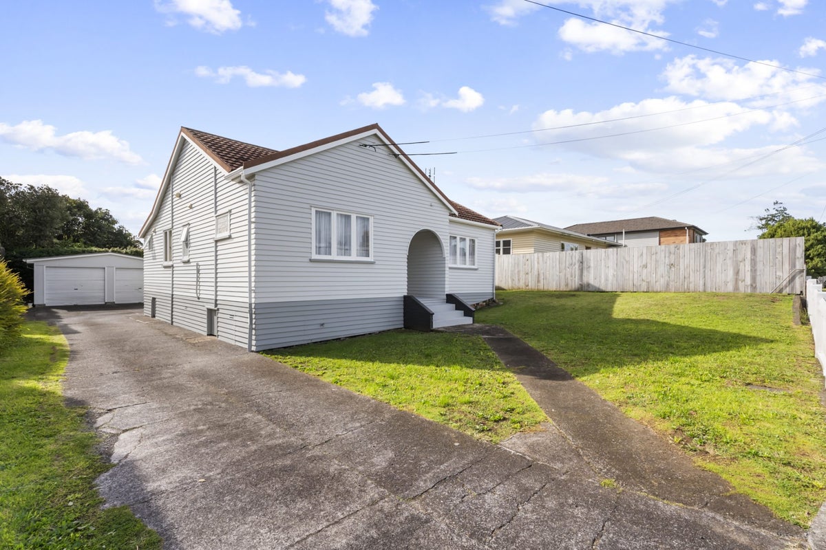 16 Duke Street, Mount Roskill, Auckland - Carousel 2