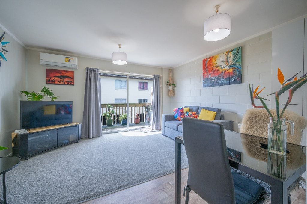 6/28 Princes Street, Otahuhu, Auckland - Carousel 2