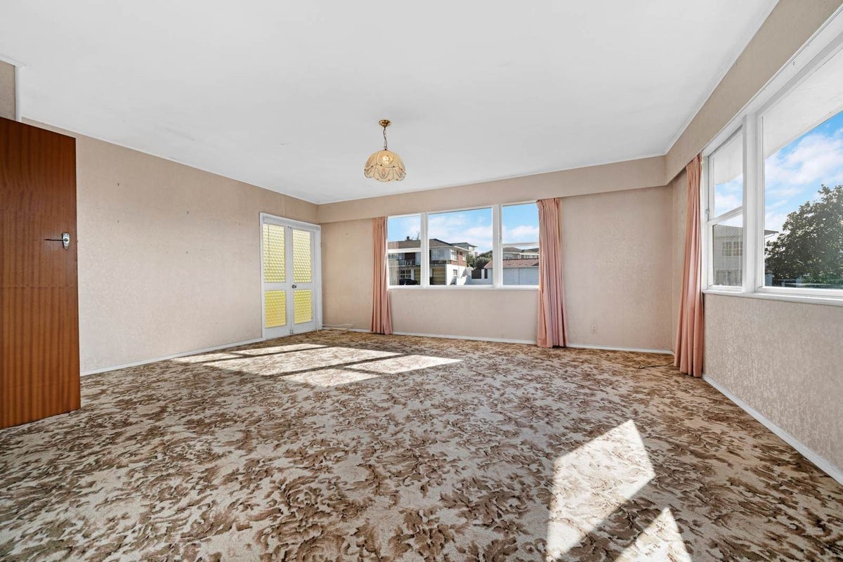 3 Welland Place, Hillcrest, Auckland - Carousel 36