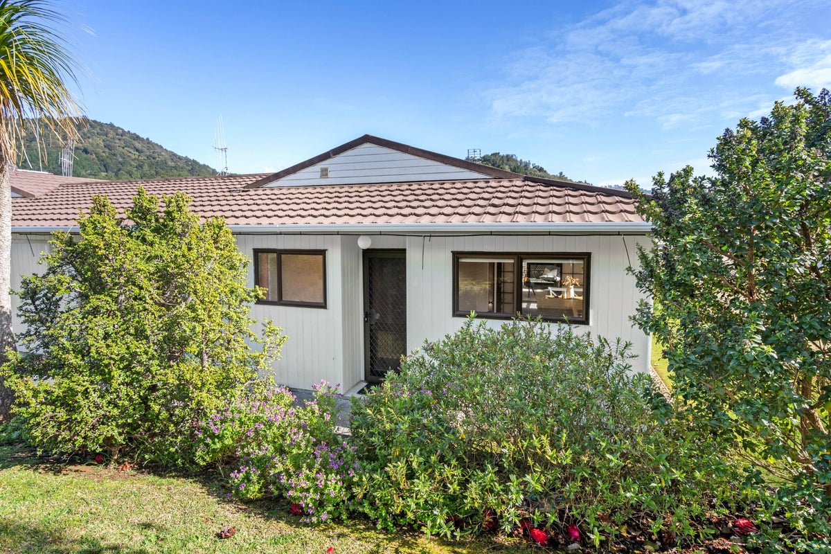 1/7 Crawford Crescent, Kamo, Whangarei - Carousel 25