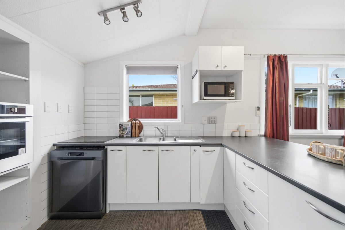 1/265 Woodham Road, Linwood, Christchurch - Carousel 2