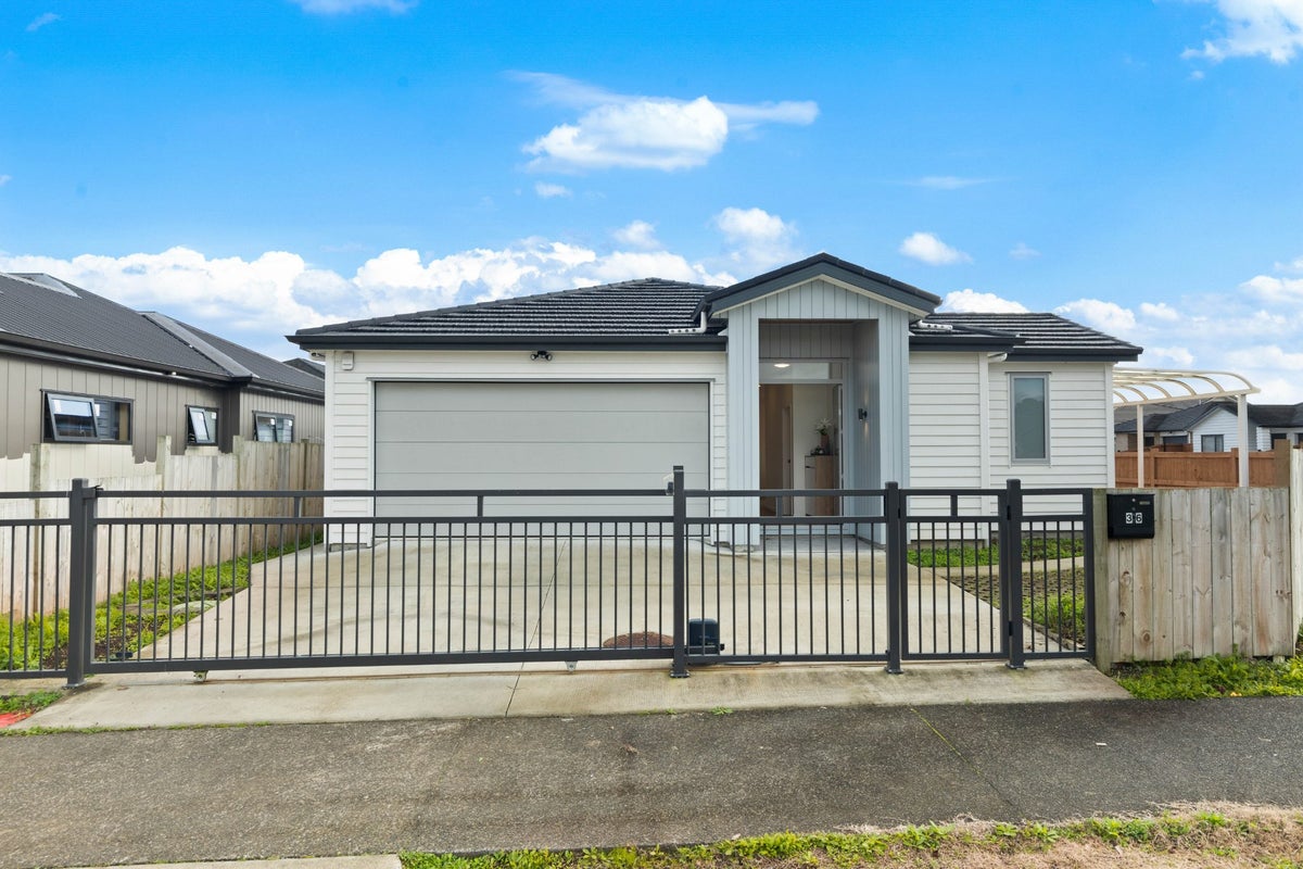 36 Koroheke Road, Takanini, Auckland - Carousel 1