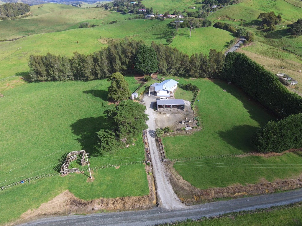 8 Mills Access Road, Totara North, Kaeo - Carousel 1