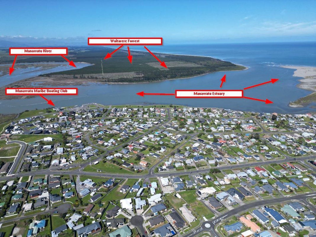 10 Godwit Court, Foxton Beach, Foxton - Carousel 37