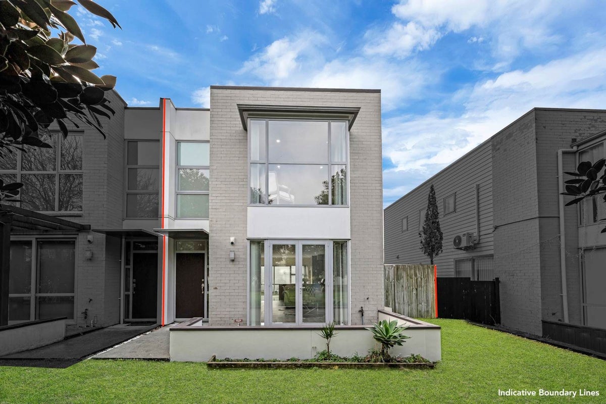 87 Popokatea Drive, Takanini, Auckland - Carousel 1