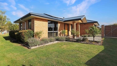 127 Grove Street, Tinwald, Ashburton - Carousel 1
