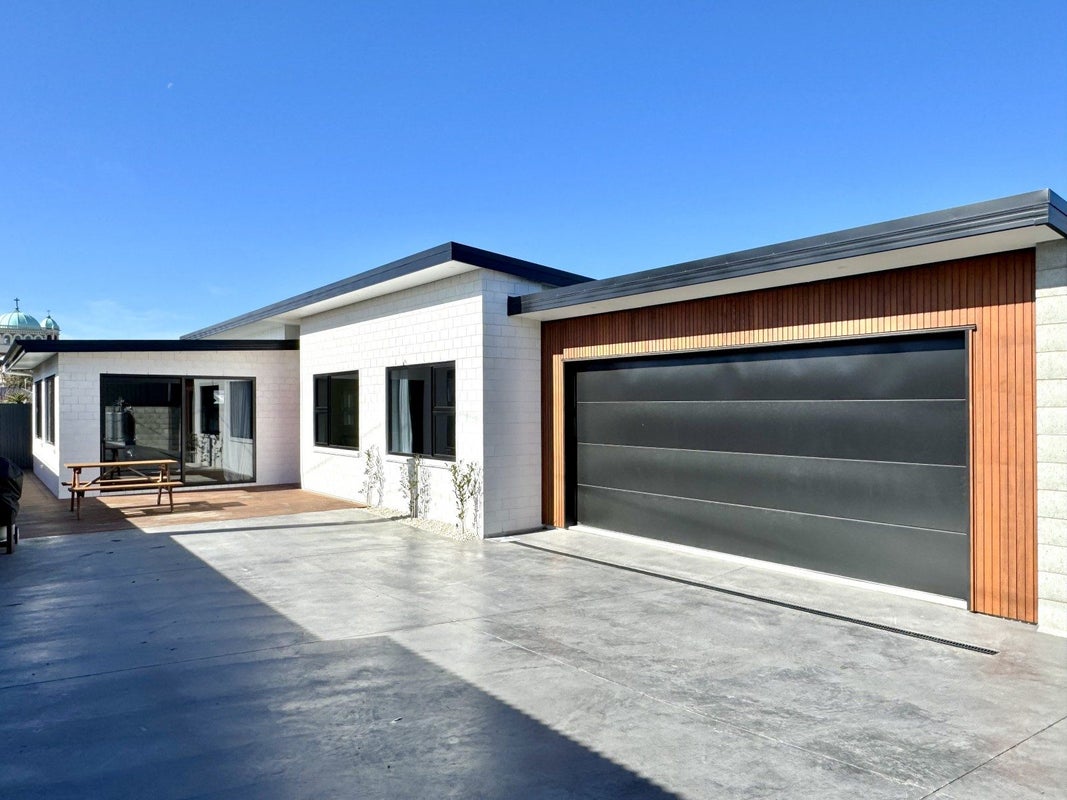 12A Cain Street, Parkside, Timaru - Carousel 1