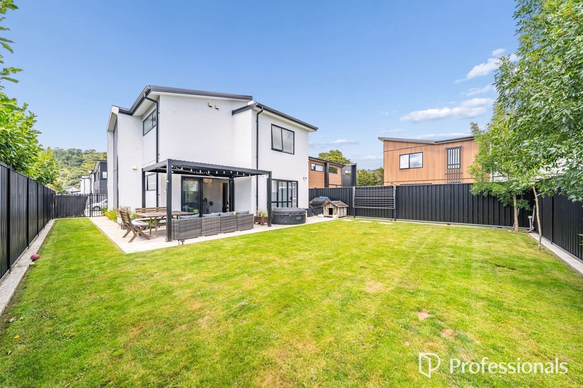 4 Aston Crescent, Wallaceville, Upper Hutt - Carousel 2