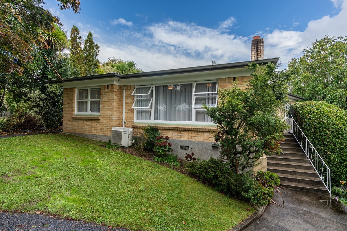 14 Clark Place, Hillcrest, Hamilton - Carousel 18