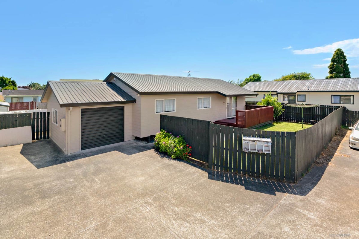 32C Station Road, Takanini, Auckland - Carousel 1