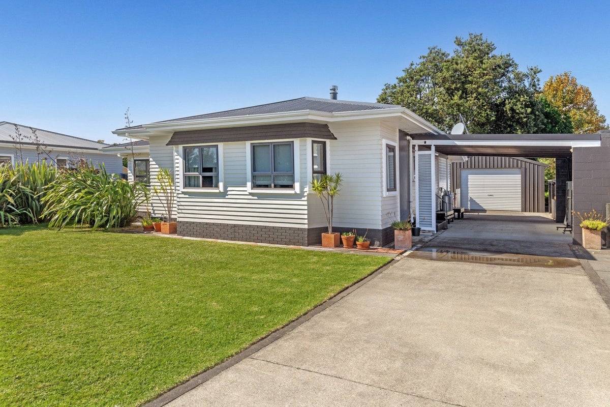 18 Asquith Street, Te Hapara, Gisborne - Carousel 1
