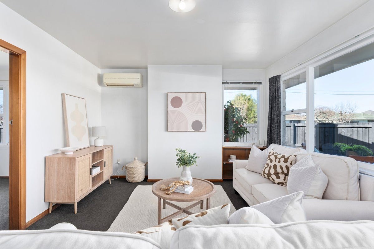 2/43 Breens Road, Bishopdale, Christchurch - Carousel 2