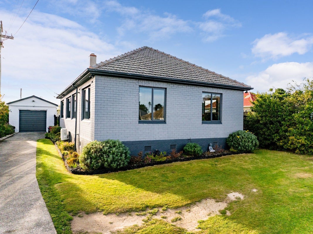 7 Isadore Road, Corstorphine, Dunedin - Carousel 1