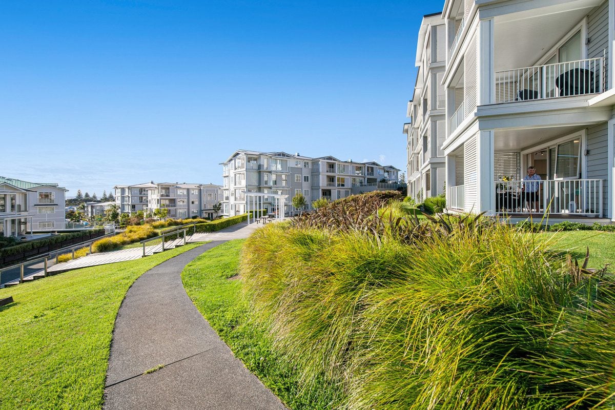 152 Landmark Terrace, Orewa, Orewa - Carousel 1