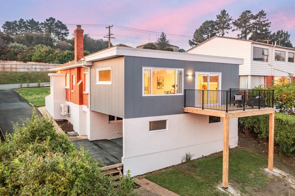 300 Highcliff Road, Highcliff, Dunedin - Carousel 1