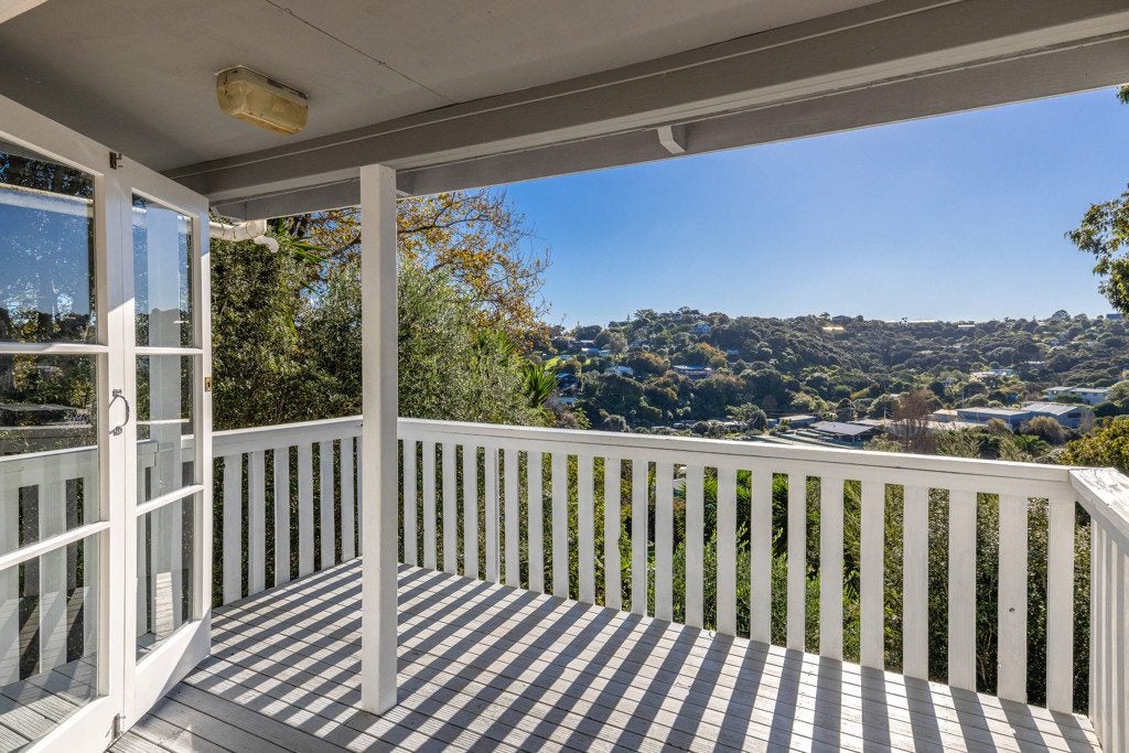 22 Ocean Road, Surfdale, Waiheke Island - Carousel 1
