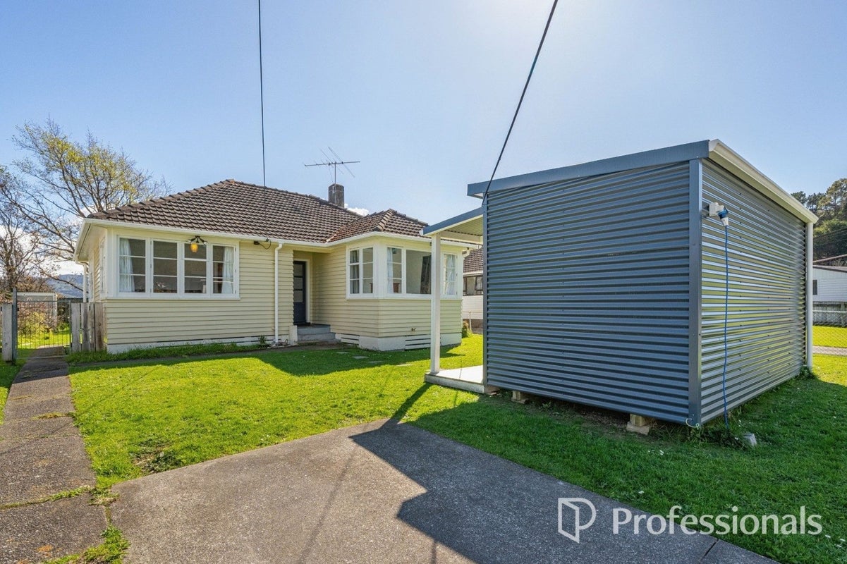 11 Fleet Street, Naenae, Lower Hutt - Carousel 1