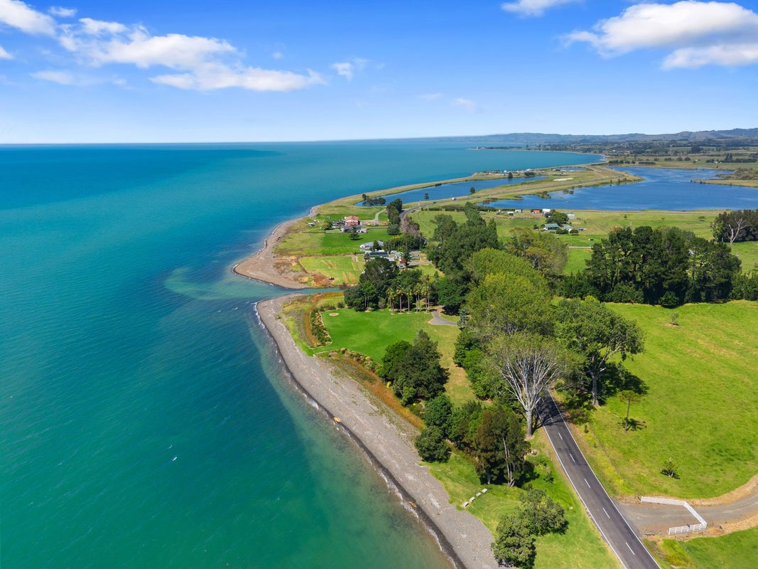 1650 East Coast Road, Whakatiwai, Whakatiwai - Carousel 1