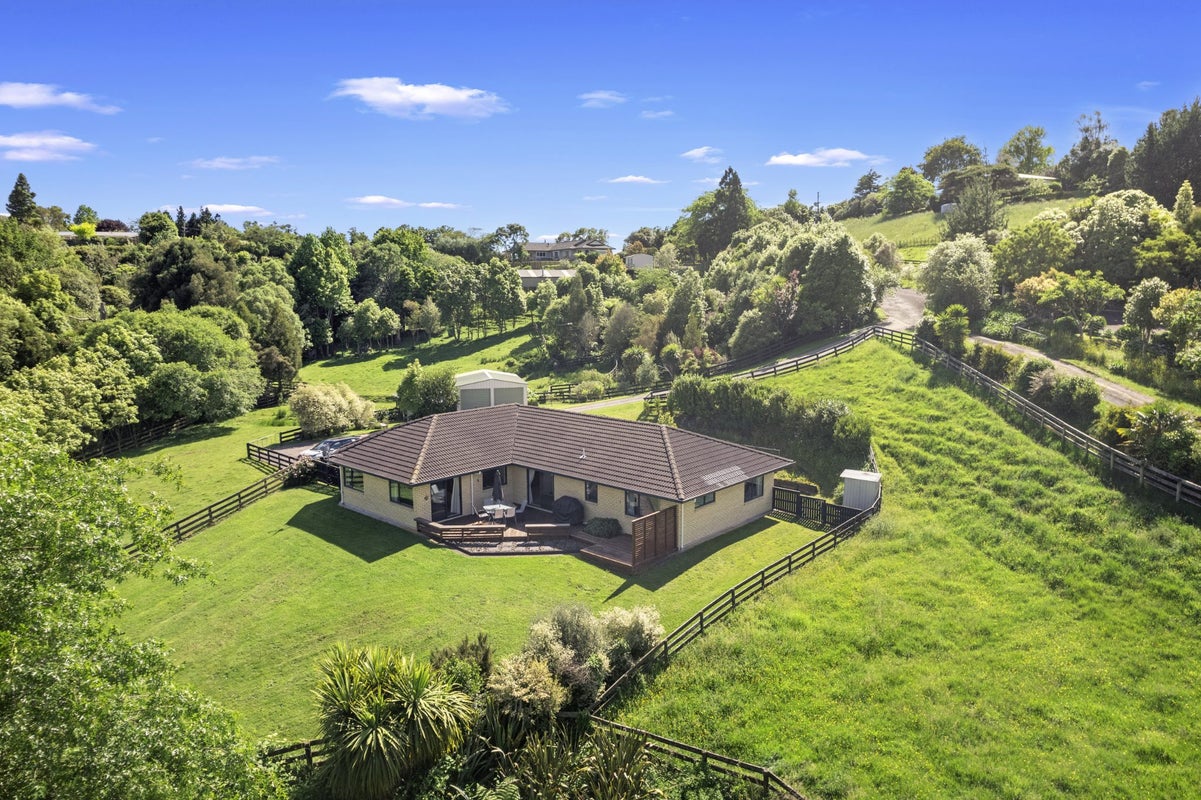 32B Ferguson Road, Whatawhata, Hamilton - Carousel 1