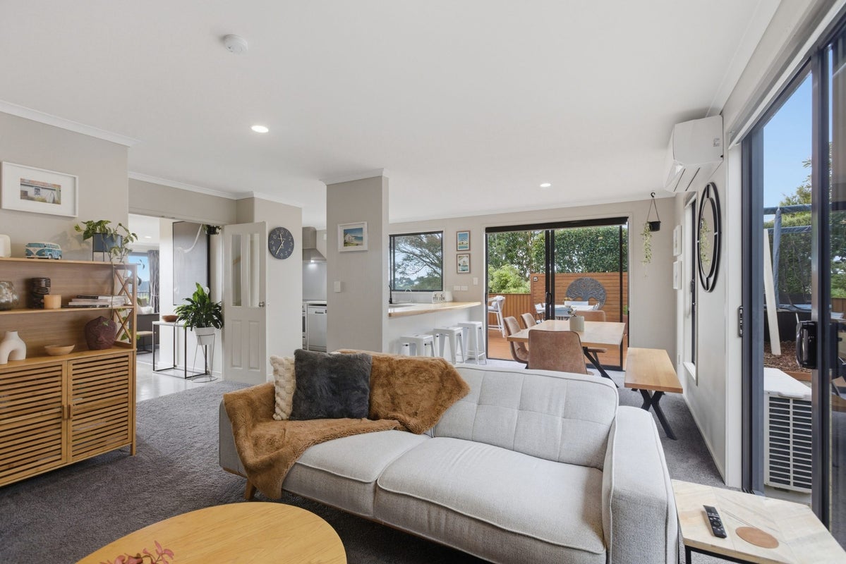 23 Hallmark Rise, Bethlehem, Tauranga - Carousel 1
