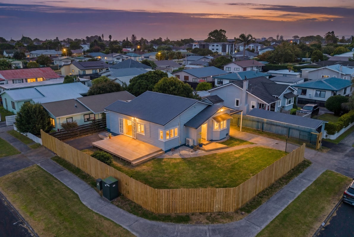 1/52 Jellicoe Road, Manurewa, Auckland - Carousel 1