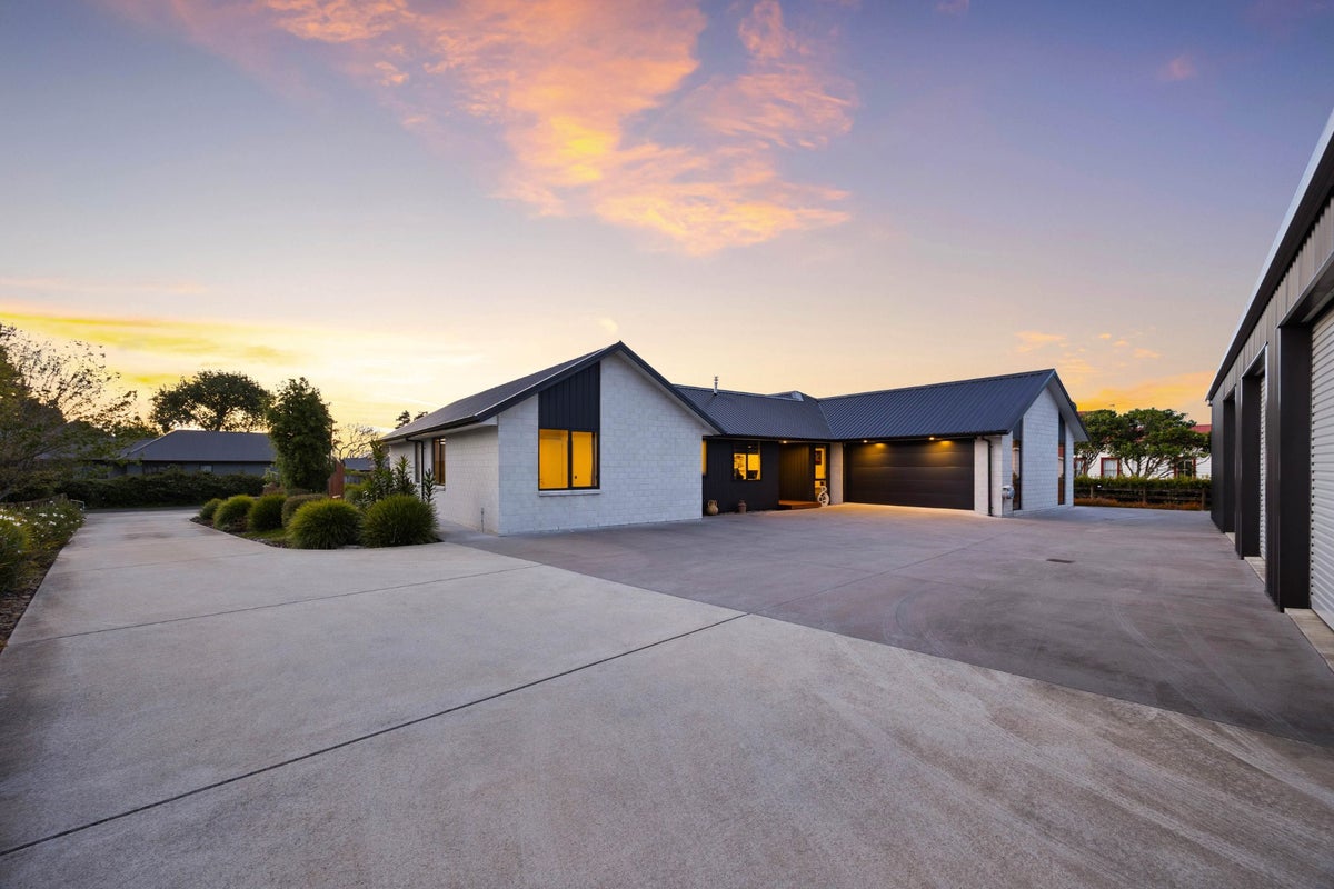 90D Victoria Avenue, Waiuku, Waiuku - Carousel 2