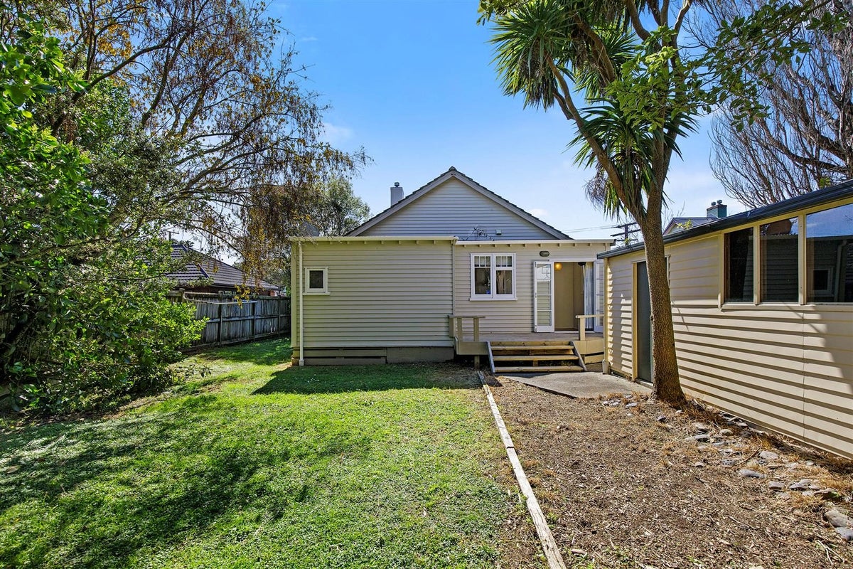 12 Pohutukawa Street, Woburn, Lower Hutt - Carousel 1