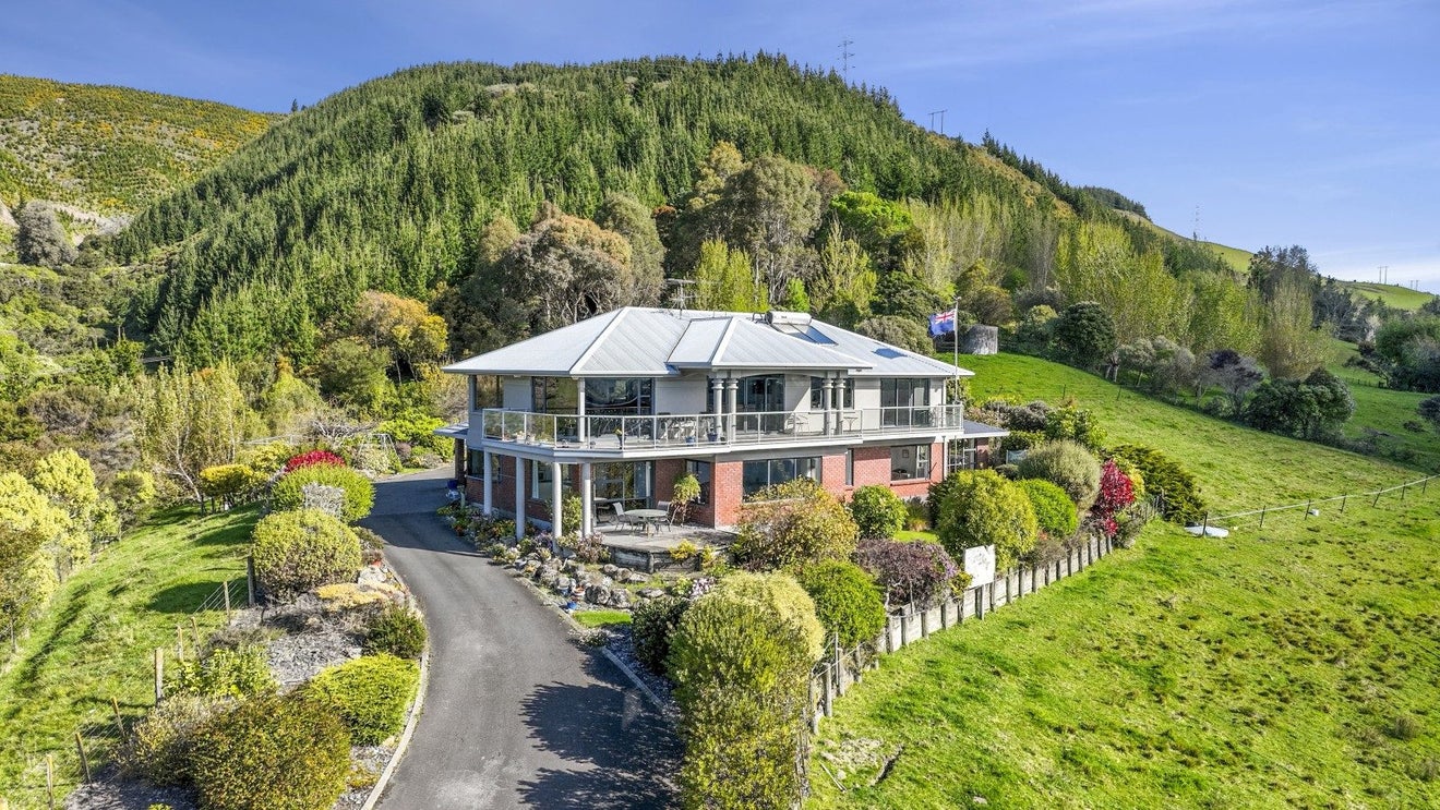 583 Hill Street South, Hope, Richmond - Carousel 2
