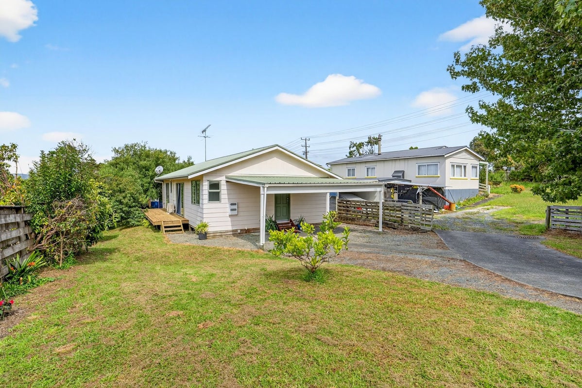 39 Bellevue Avenue, Wellsford, Wellsford - Carousel 1