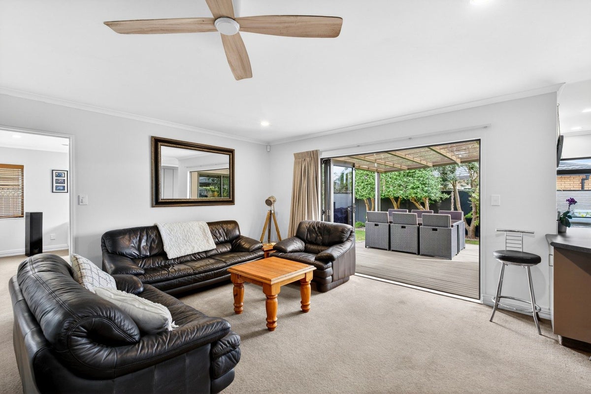 4A Mission Road, Greenmeadows, Napier - Carousel 2
