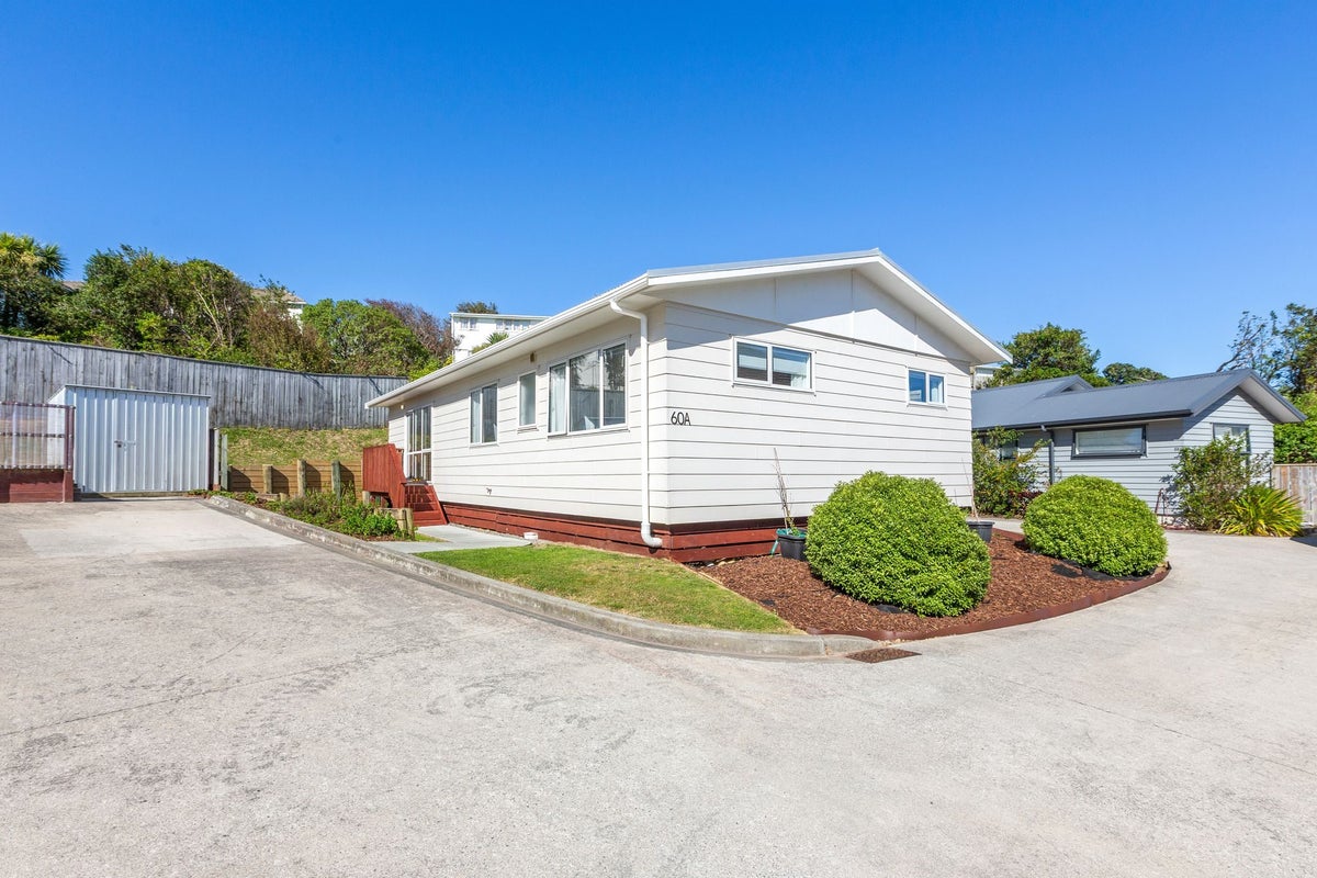 60A Leicester Street, Cannons Creek, Porirua - Carousel 2