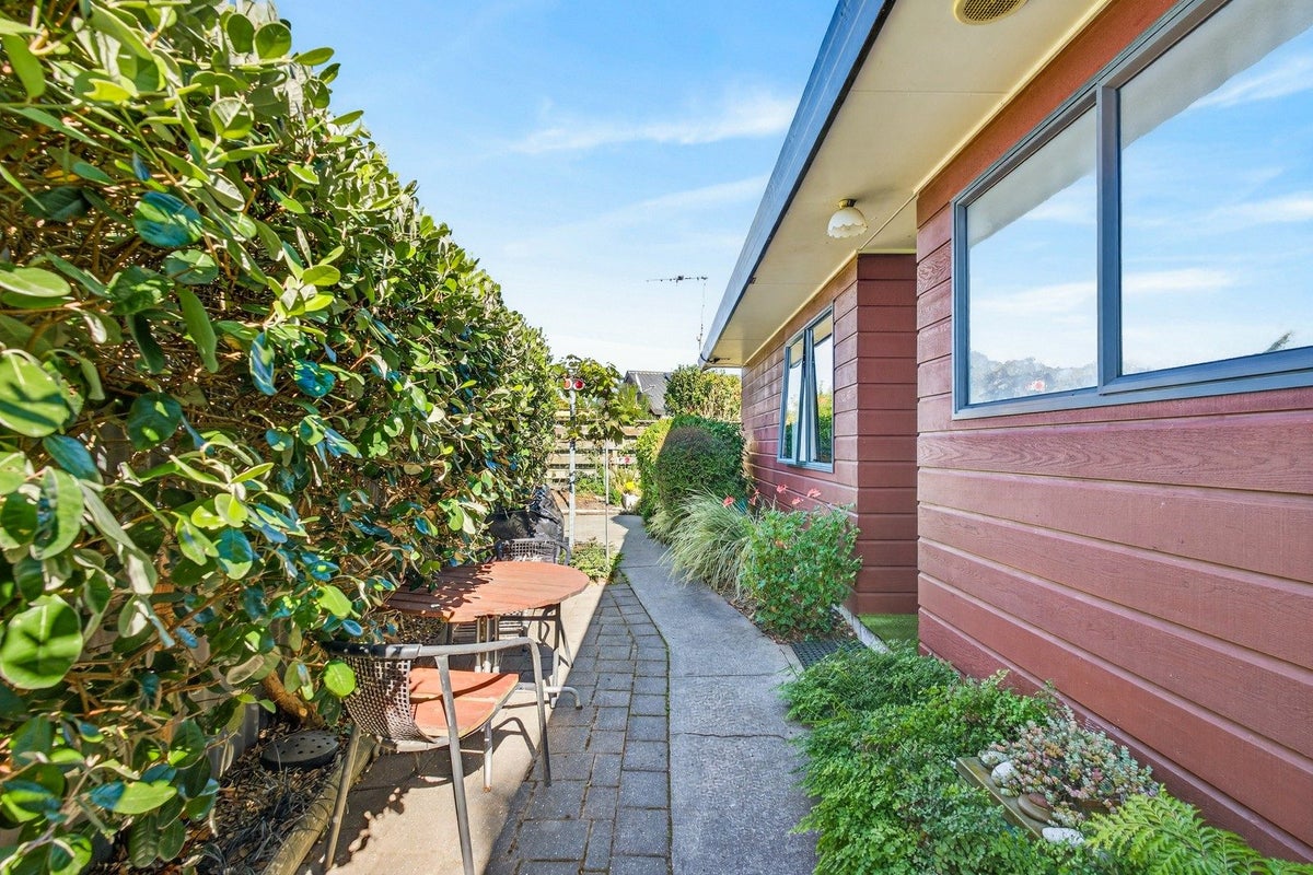 601 Beech Road, Akina, Hastings - Carousel 16