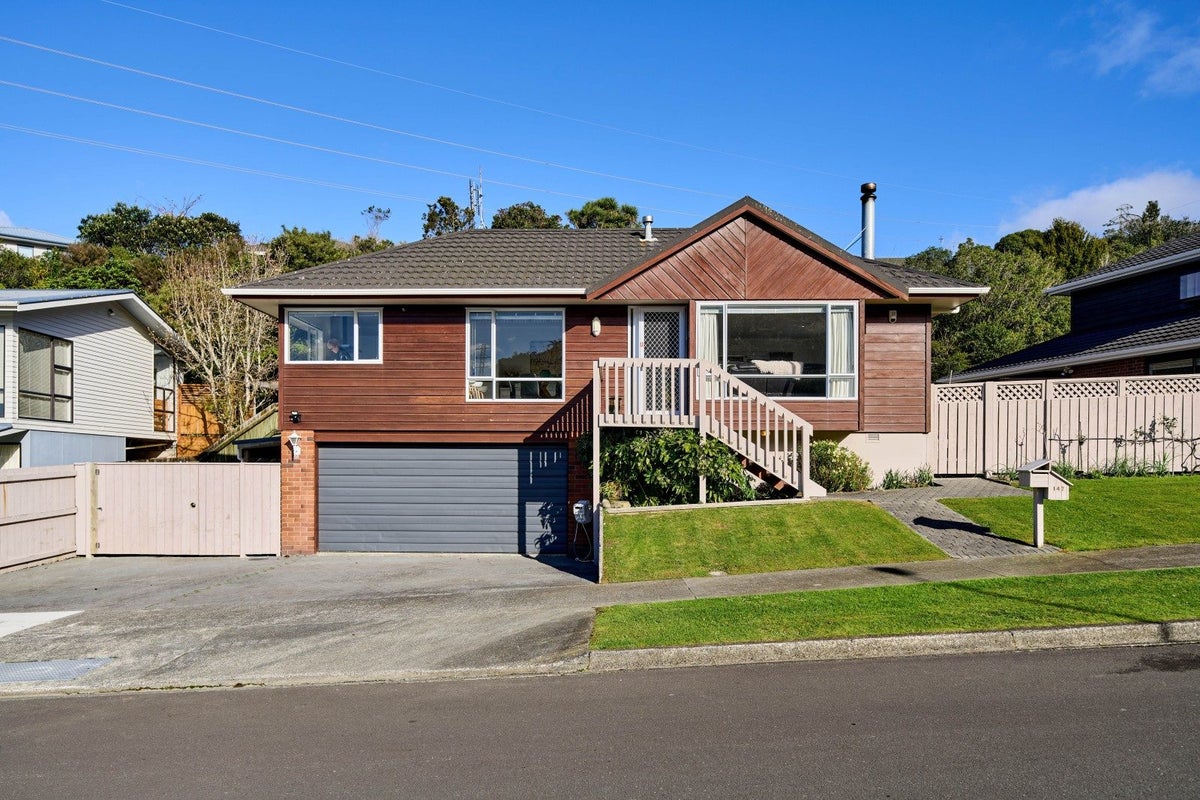 147 Tirohanga Road, Tirohanga, Lower Hutt - Carousel 1