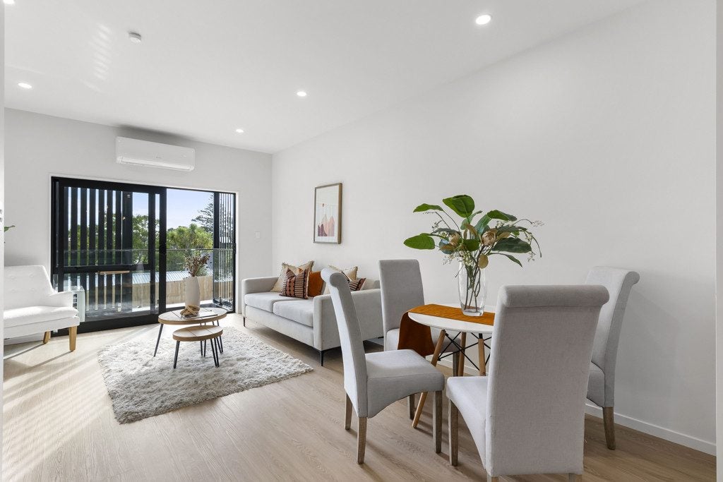 12/38 Fairlands Avenue, Waterview, Auckland - Carousel 2