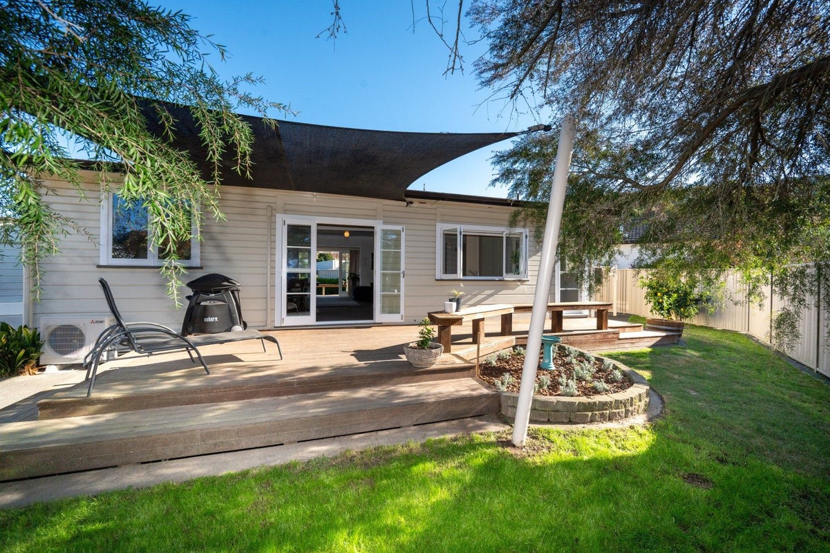 17 Golding Road, Taradale, Napier - Carousel 2