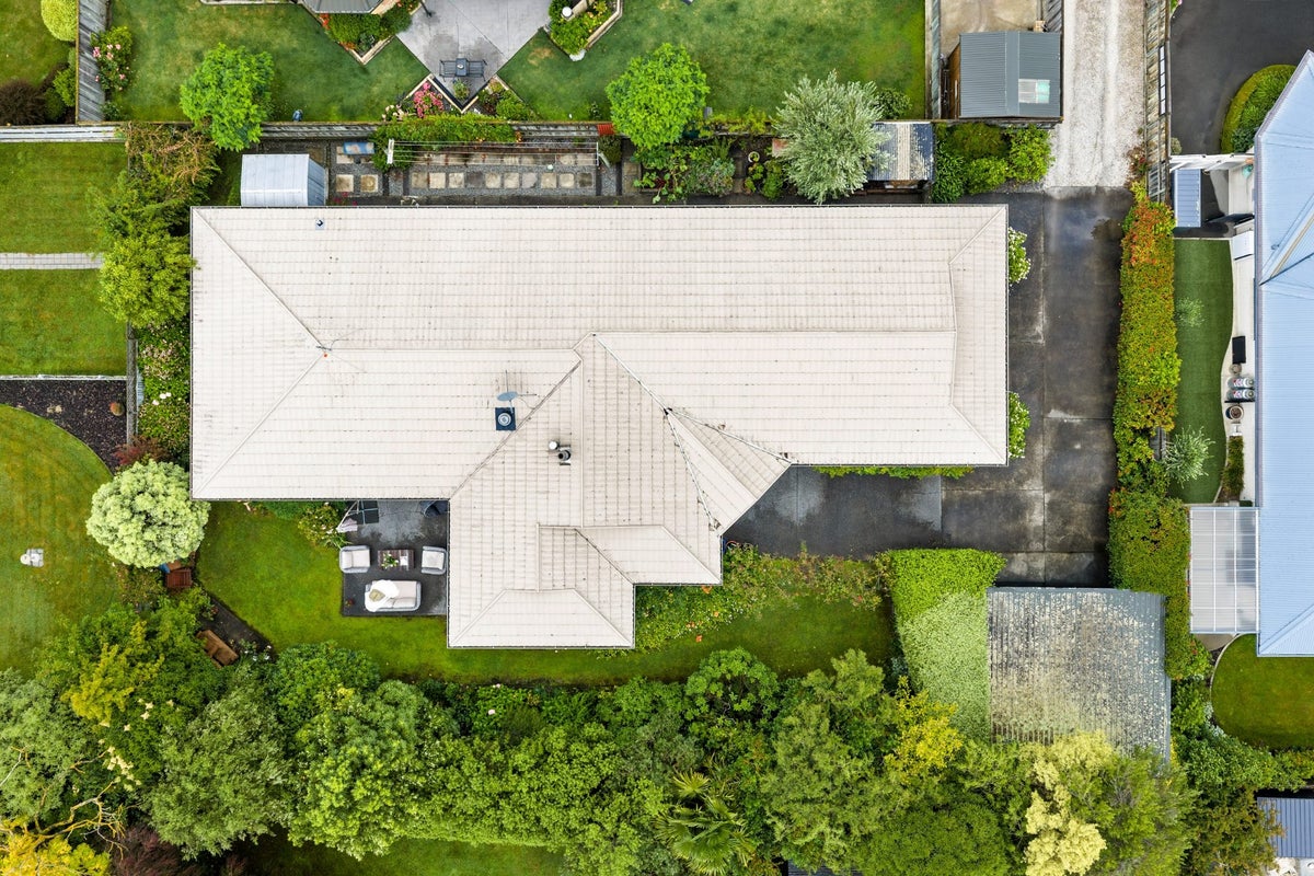 16 Springswood Grove, Springlands, Blenheim - Carousel 24