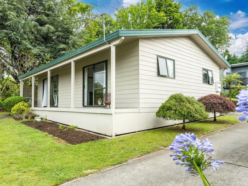 10 Sunset Street, Hilltop, Taupo - Carousel 1