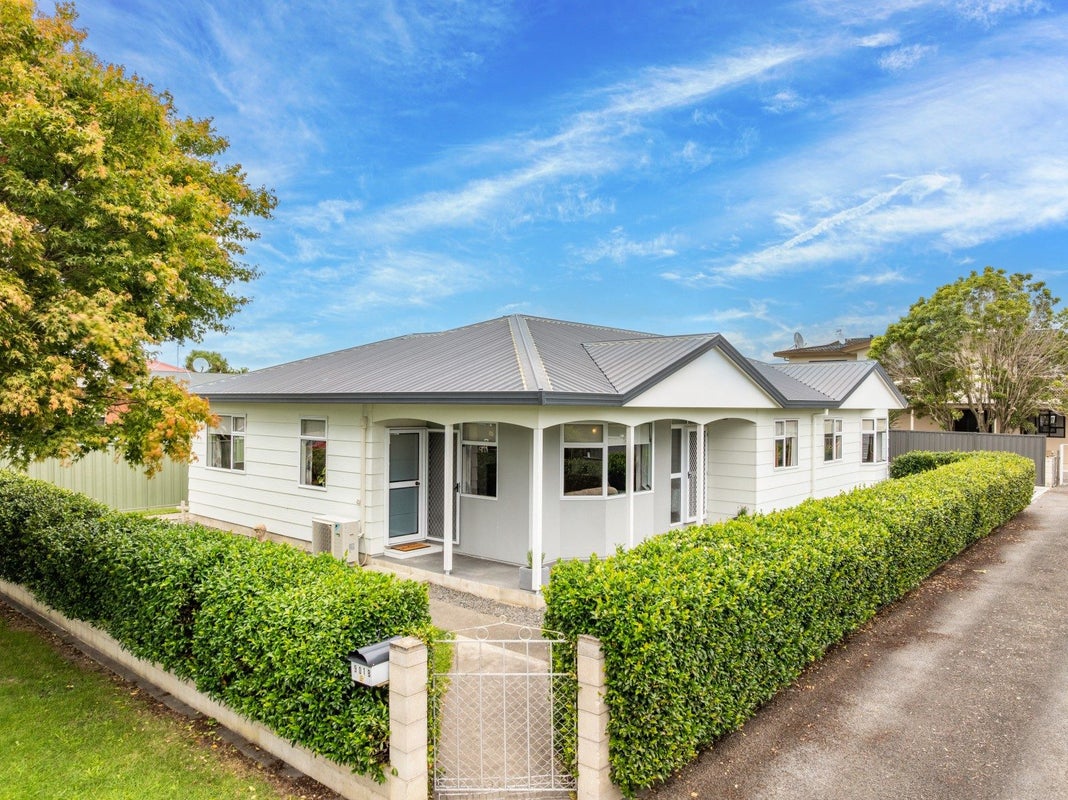 901B Dufferin Street, Akina, Hastings - Carousel 1