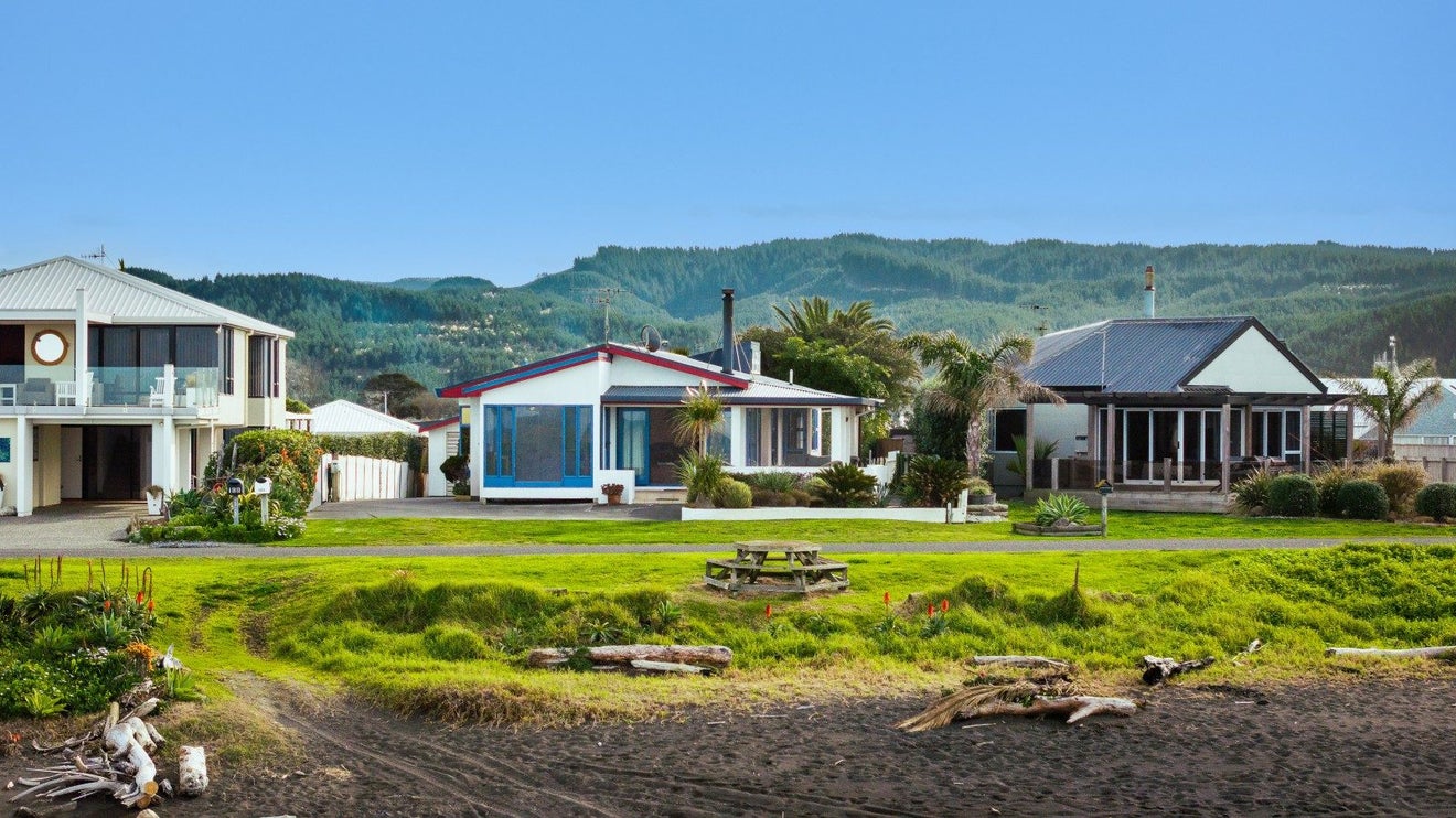 109 North Shore Road, Eskdale, Napier - Carousel 25