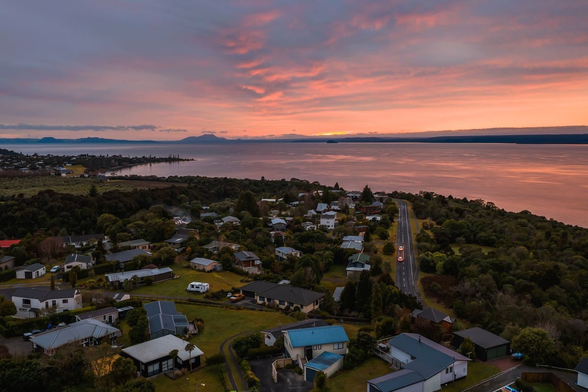 9 Koromiko Place, Omori, Turangi - Carousel 28