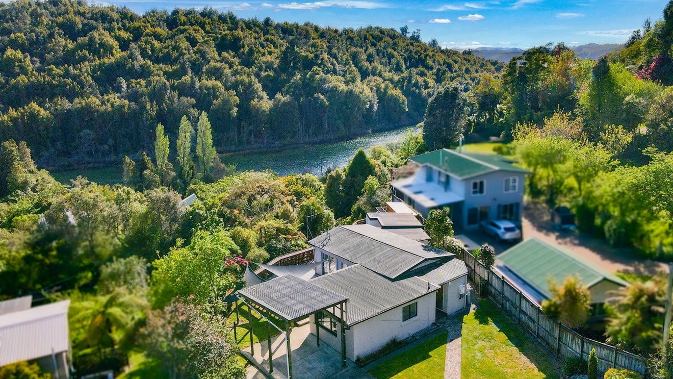 43 Oxford Road, Lake Rotoma - Carousel 2