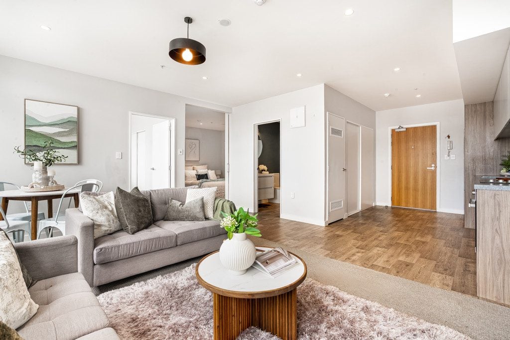 307/14 Laings Road, Hutt Central, Lower Hutt - Carousel 1