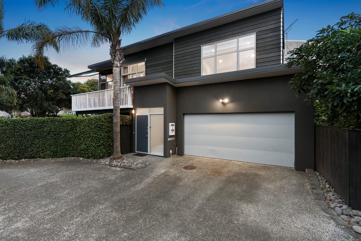 16A Eaglehurst Road, Ellerslie, Auckland - Carousel 1