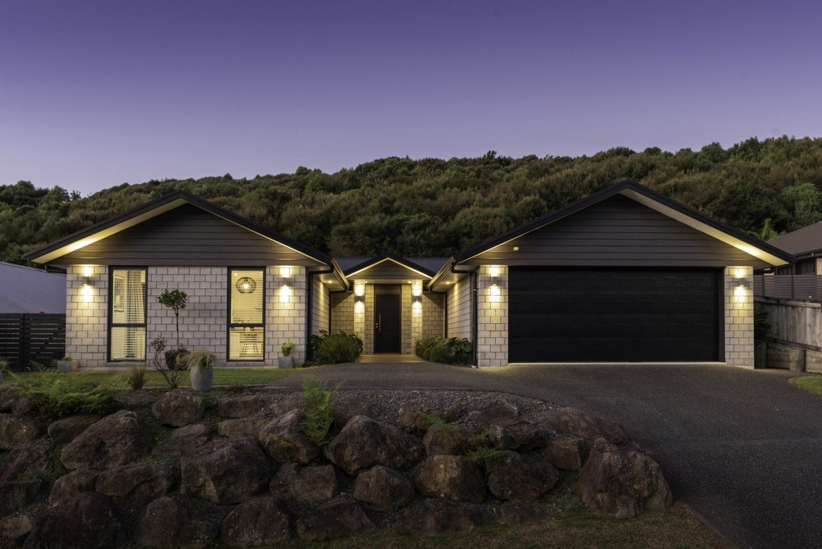291 Lakes Boulevard, Pyes Pa, Tauranga - Carousel 2