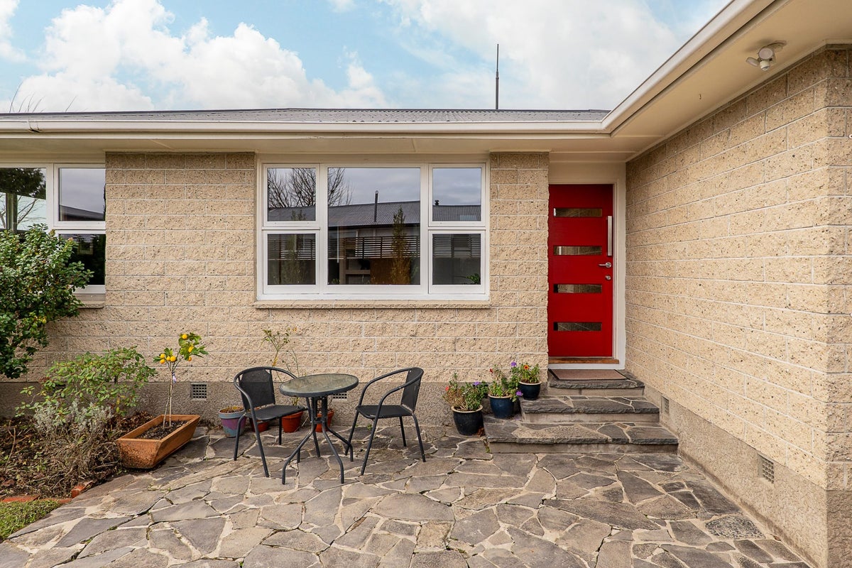 23 Sturrocks Road, Redwood, Christchurch - Carousel 2