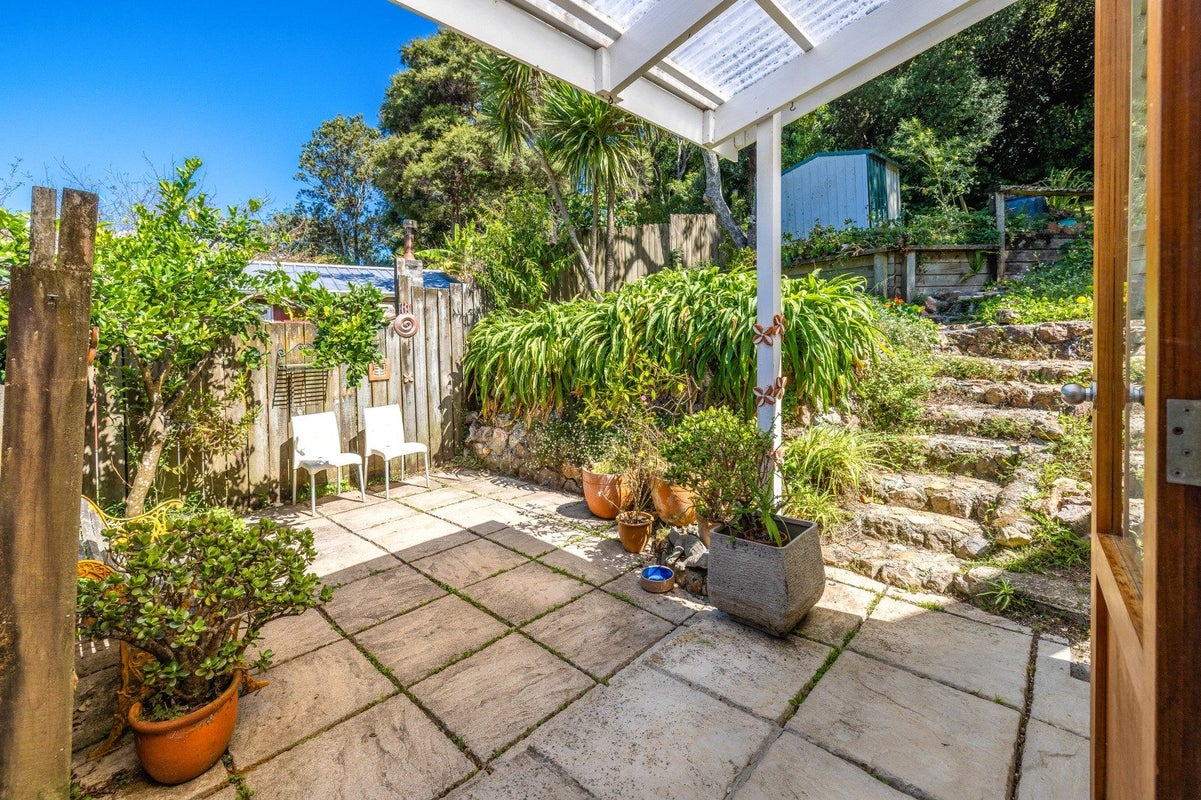 134 Fairview Crescent, Omiha, Waiheke Island - Carousel 2