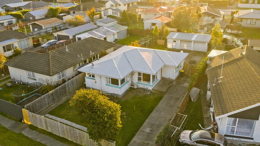 55 Stanton Crescent, Hoon Hay, Christchurch - Carousel 1