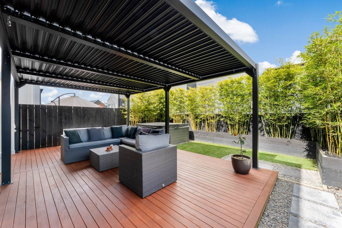 52 Tahetoka Street, Westgate, Auckland - Carousel 1